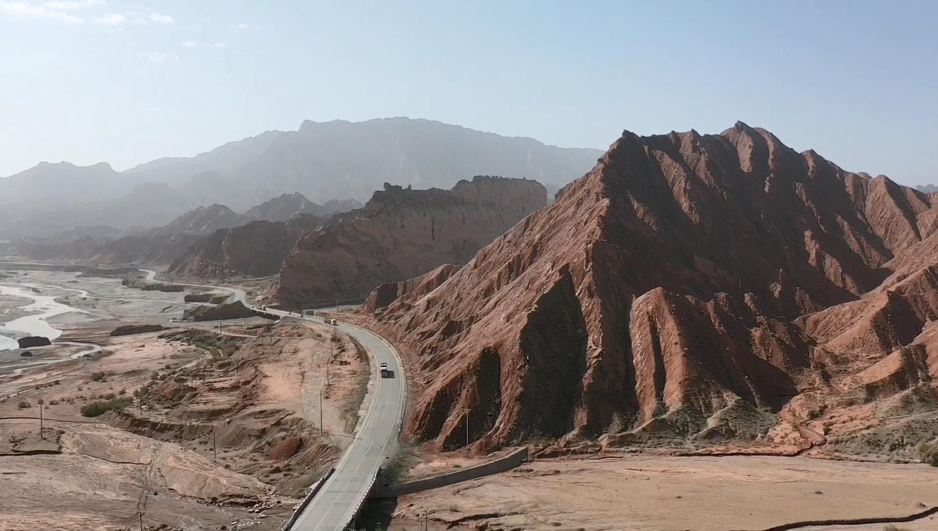 春節跟團新疆北疆旅游多少錢_新疆北部旅游要多少錢