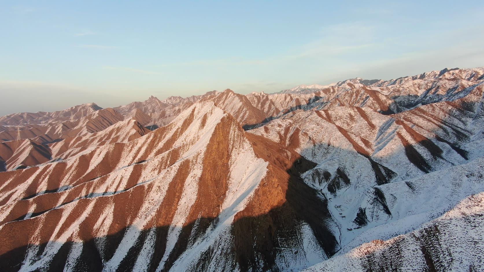 大美新疆旅游專列14日游