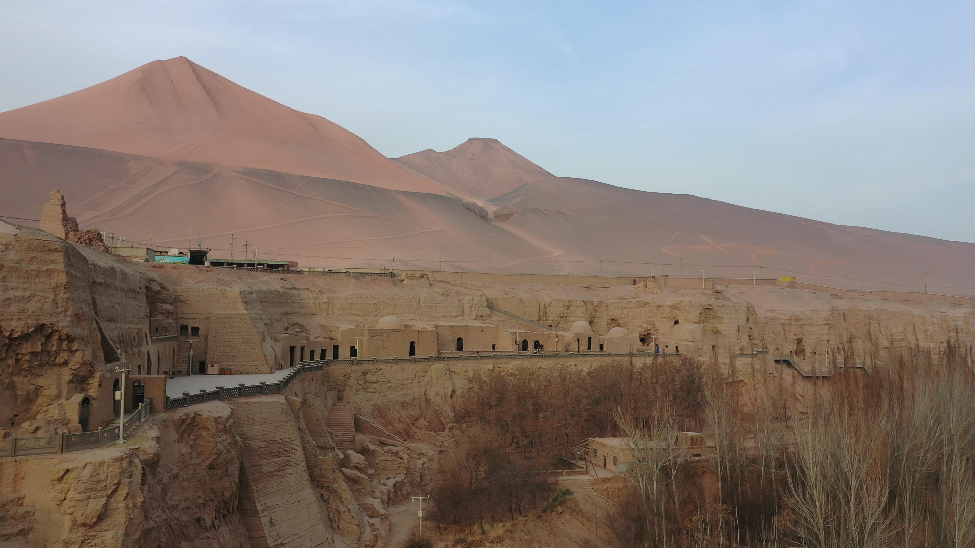 跟團旅游到新疆多少錢