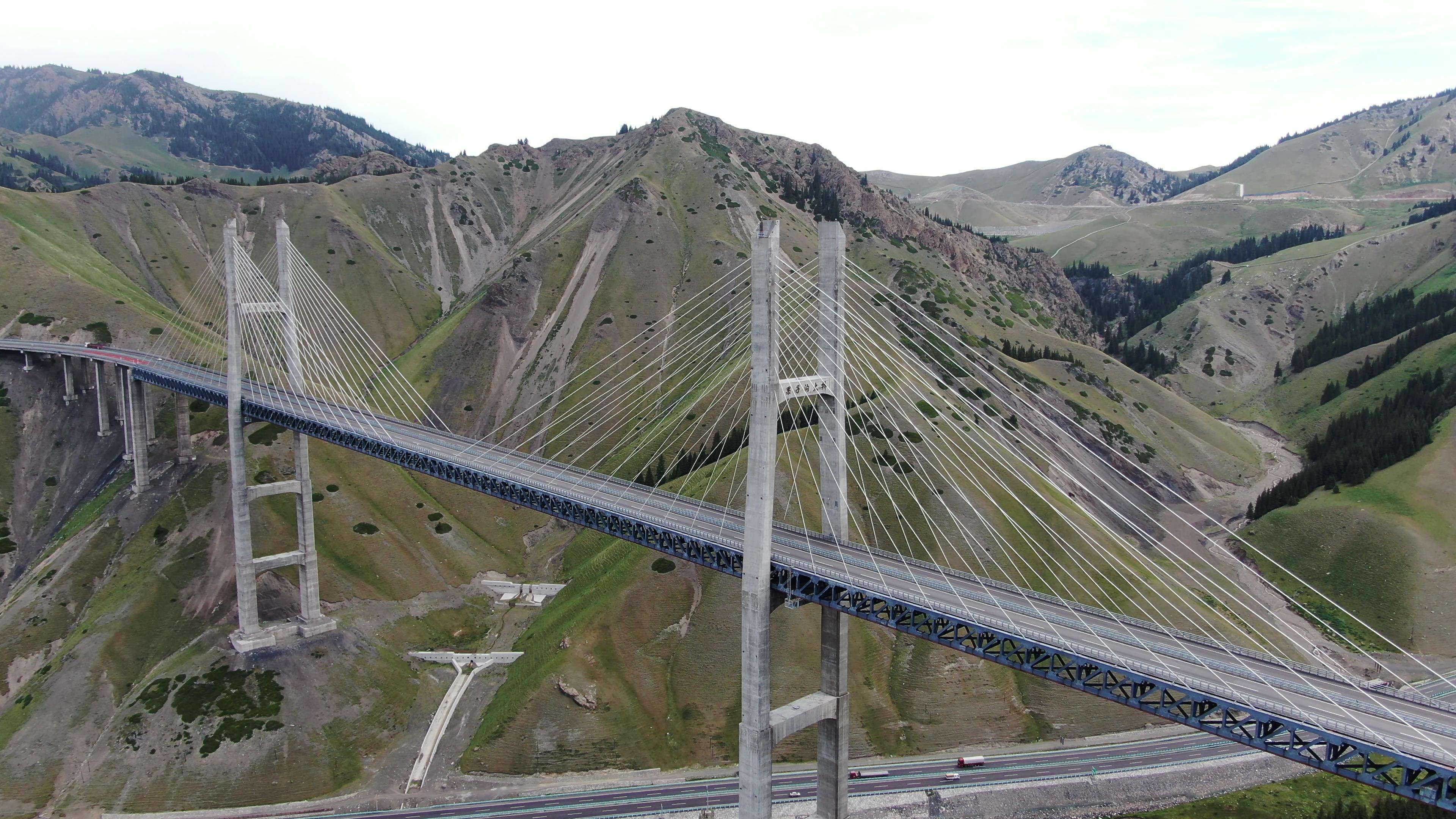 有好的新疆包車游旅行社嗎_新疆旅游包車平臺有哪些