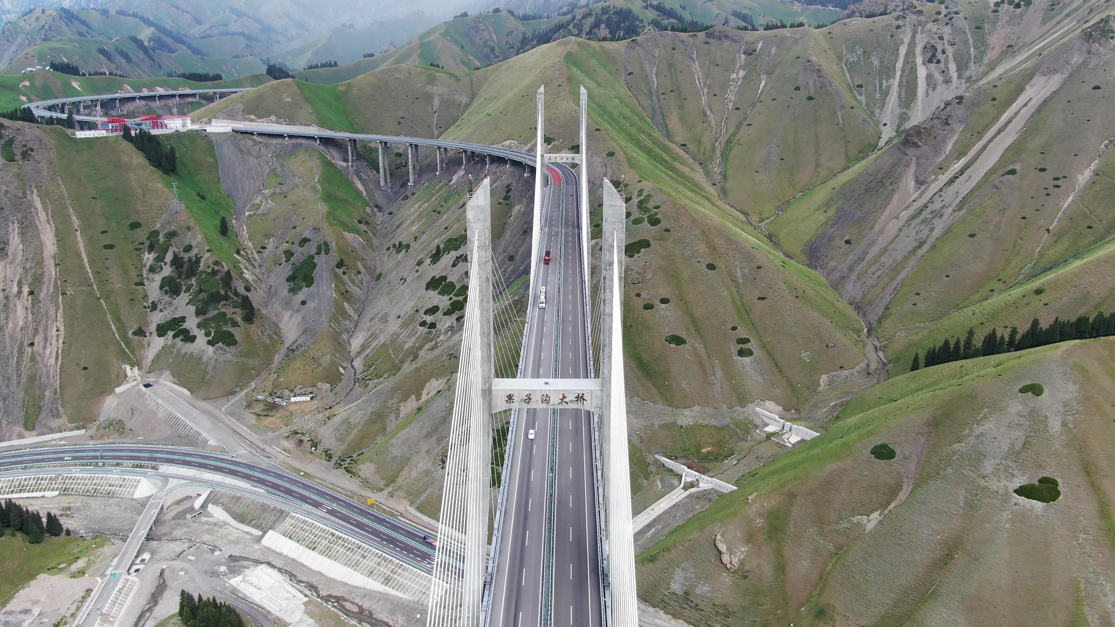 新疆南疆包車旅游多少錢_新疆包車旅游費用