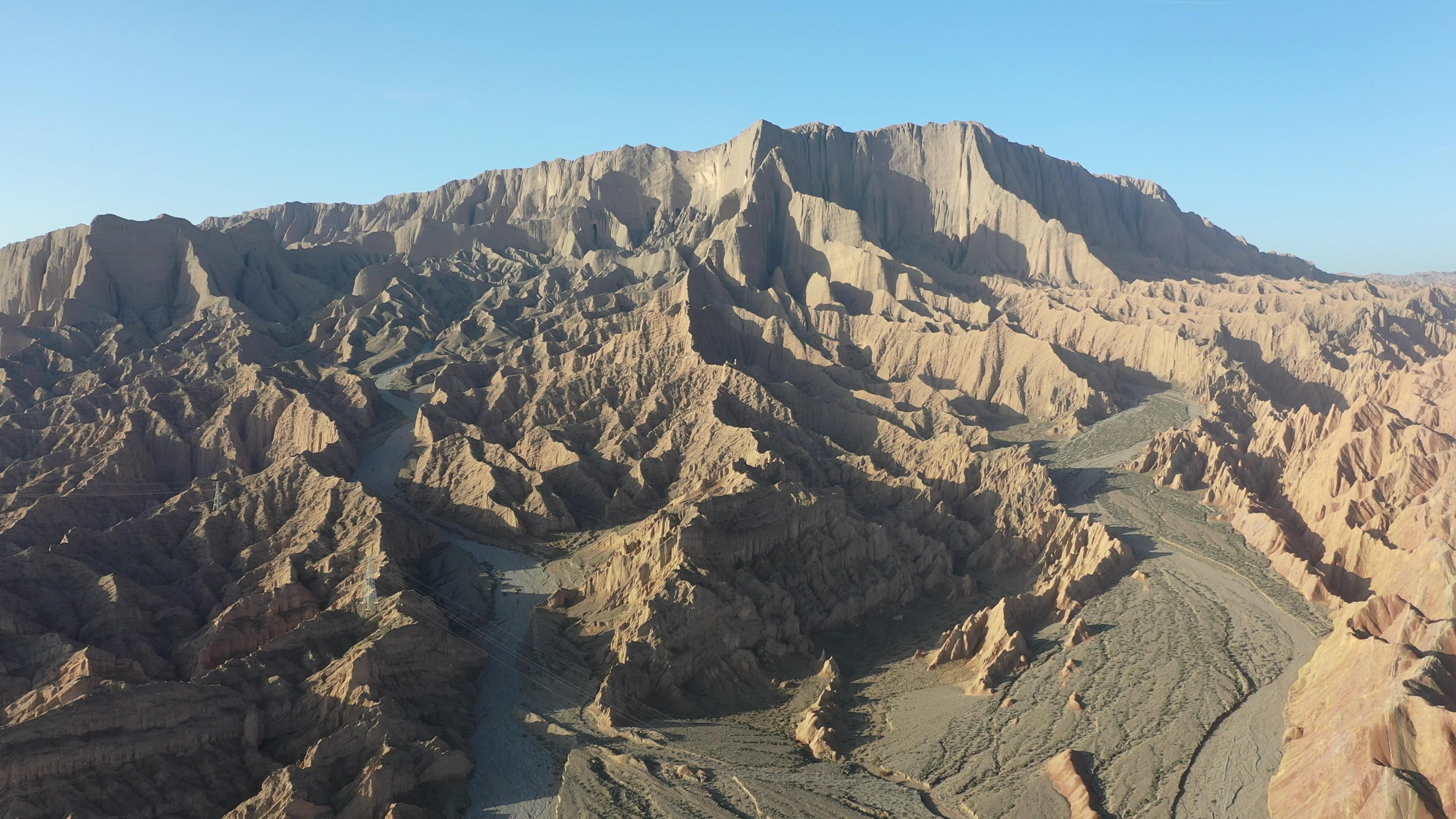 10月去新疆旅游的行李_10月去新疆旅游的行李箱多少錢