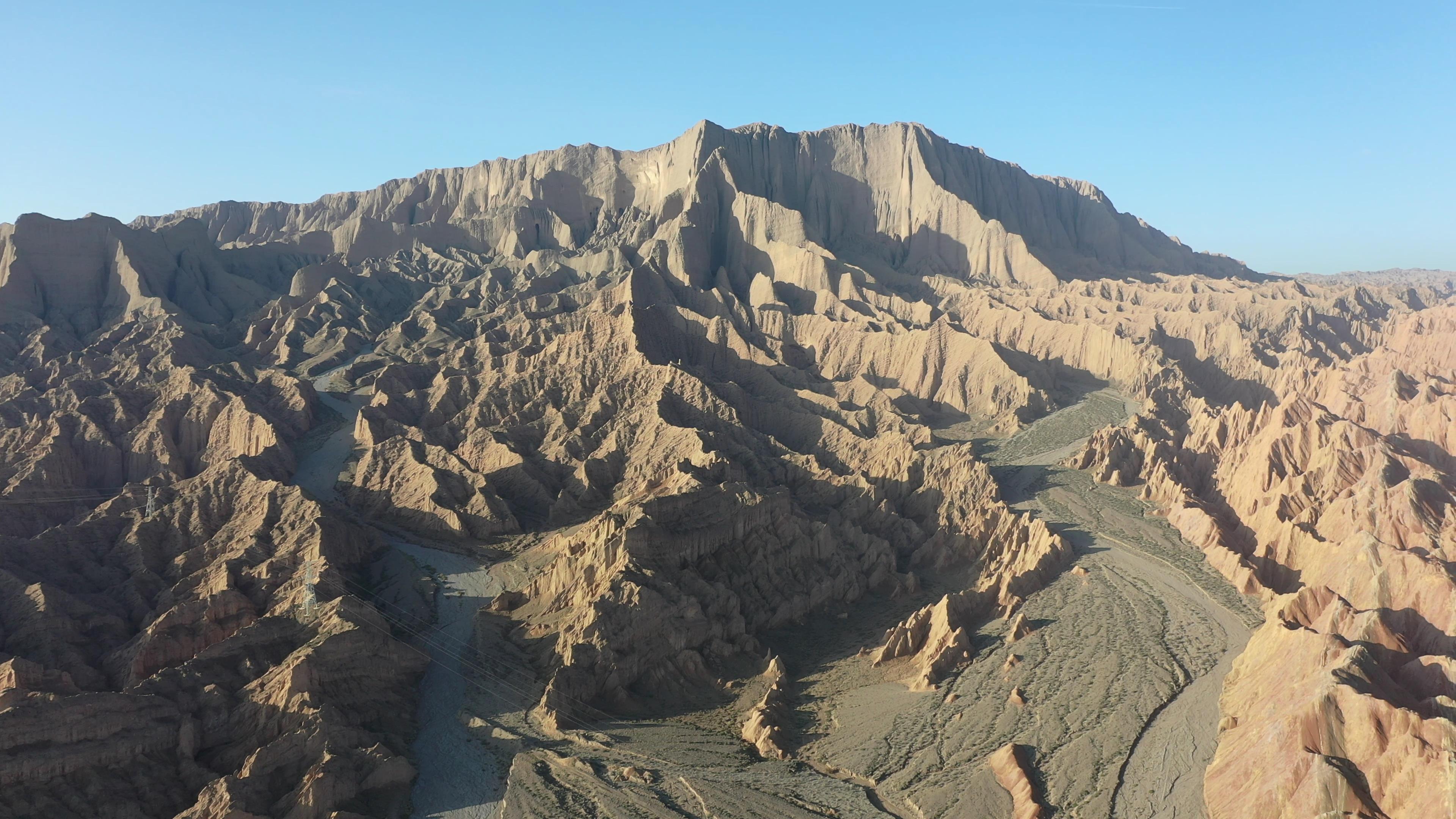 八月份新疆北疆跟團旅游費用_新疆跟團旅游報價