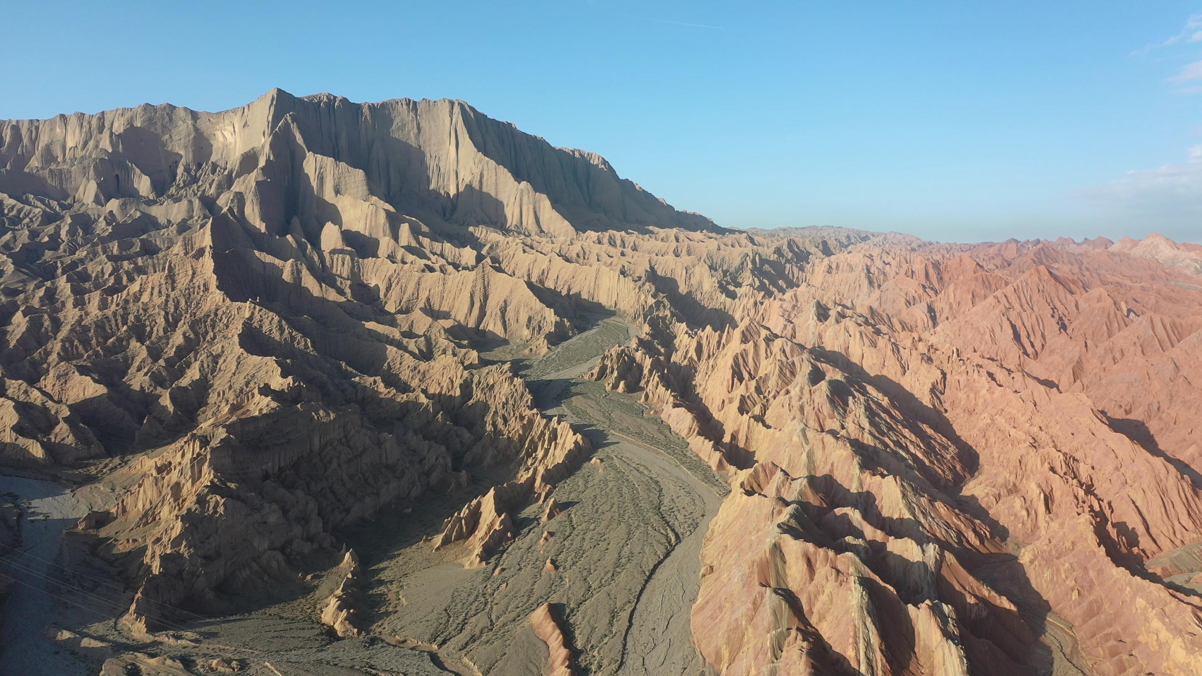 11月新疆北疆旅游價格_新疆北部旅游十天的價格