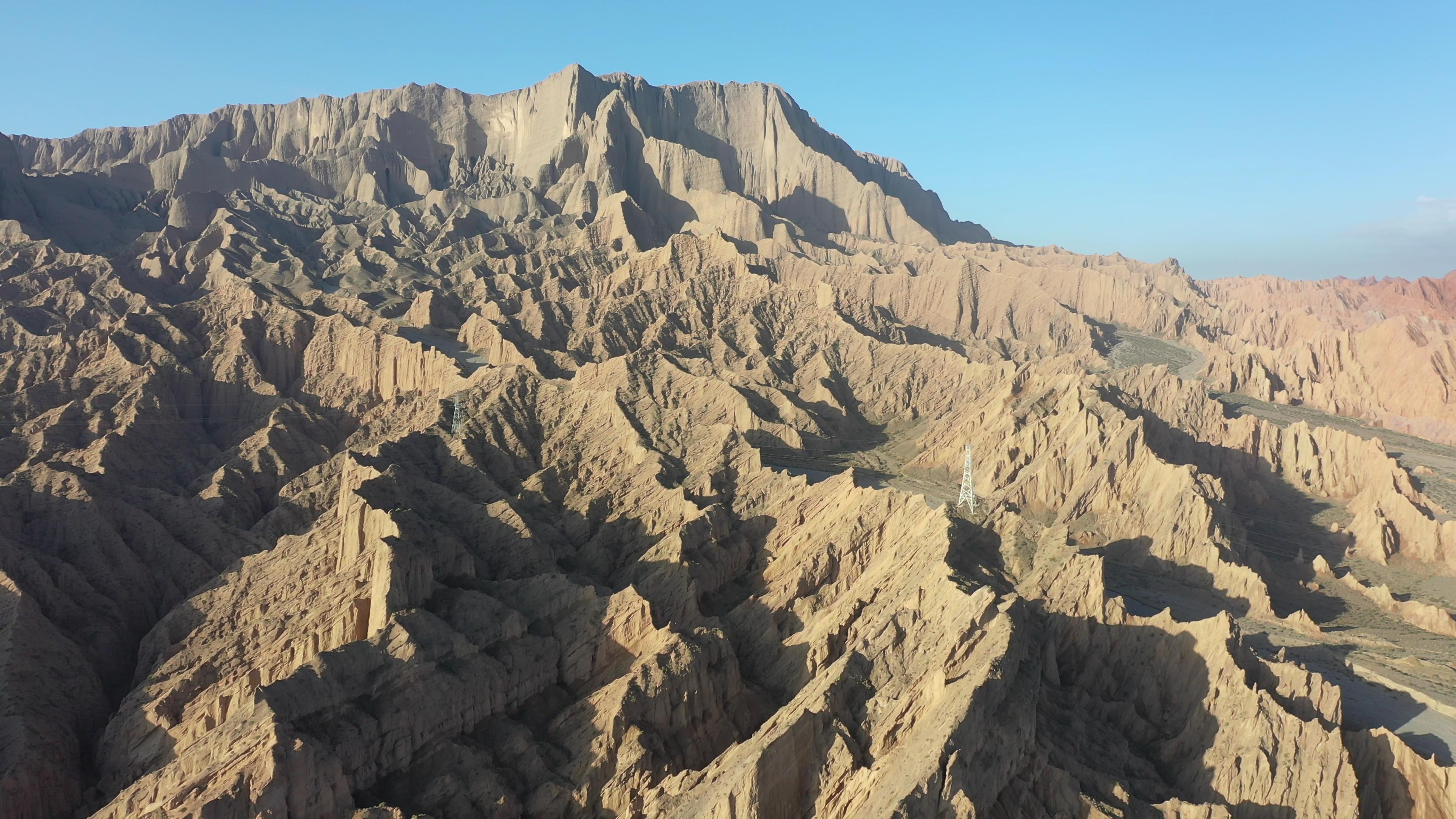 六月底到新疆北疆旅游多少錢_新疆北部旅游要多少錢