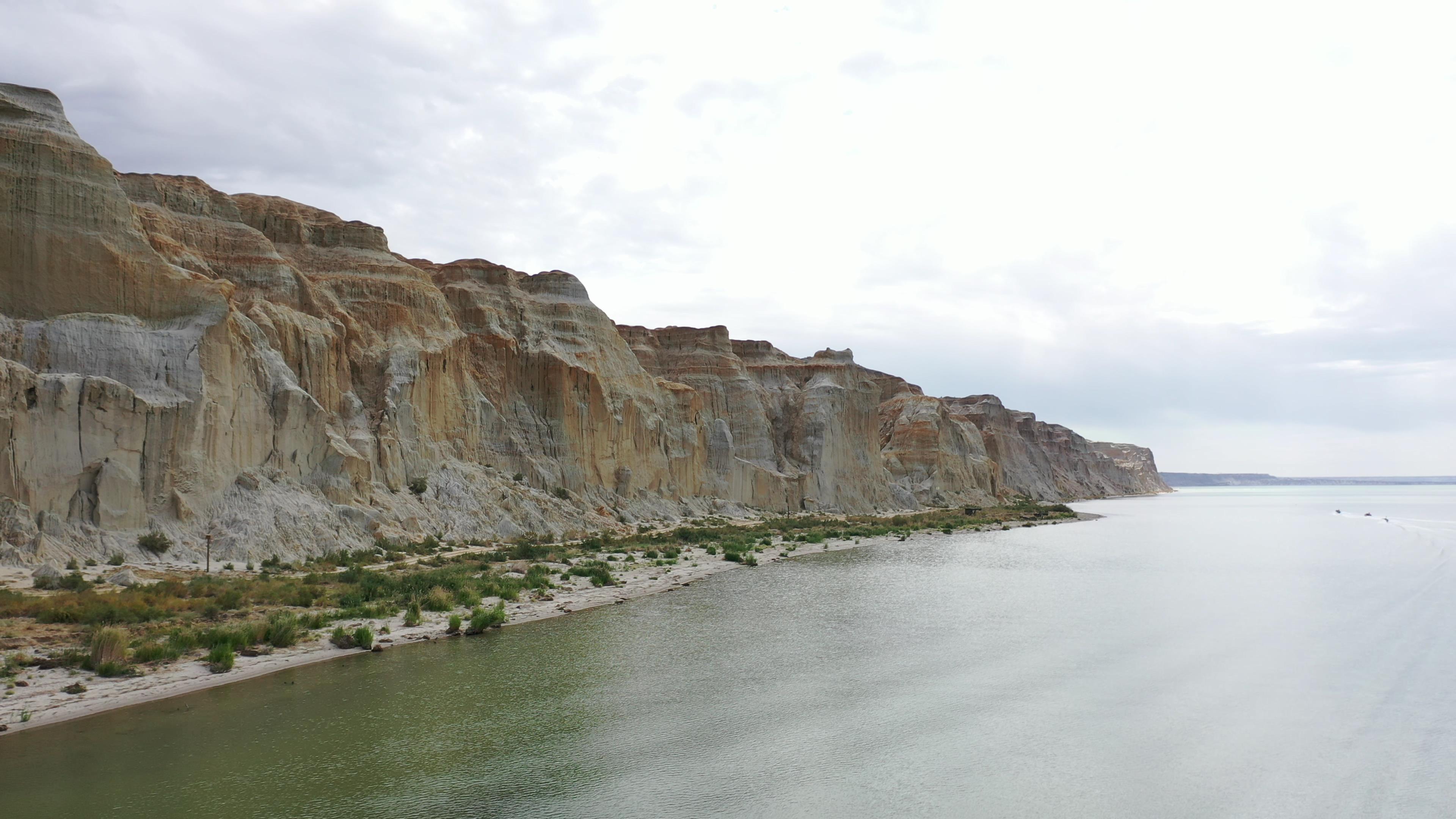 春節新疆旅游跟團費用_新疆跟團旅游多少錢