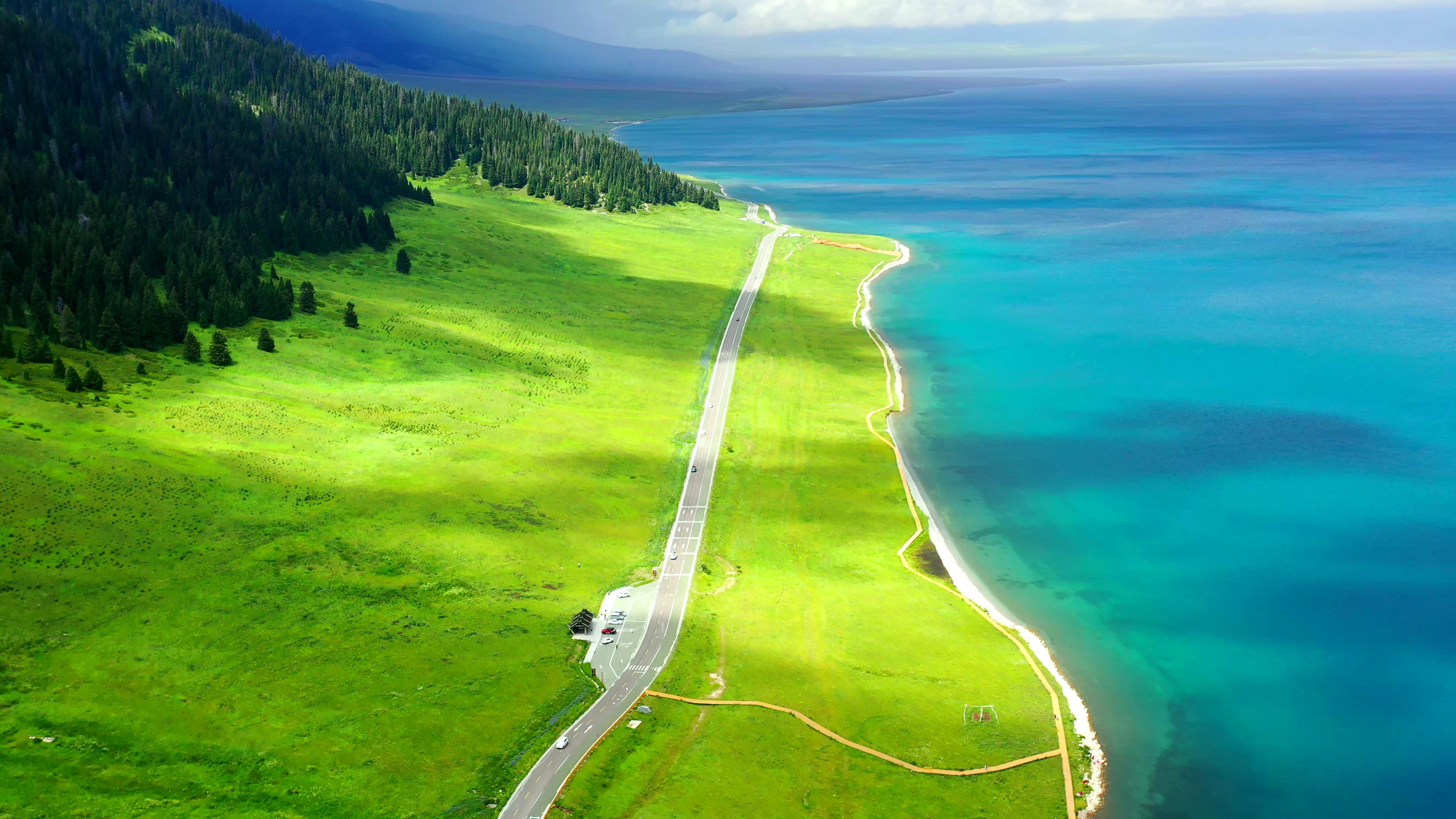 去新疆旅游包車大約多錢_去新疆旅游包車價格