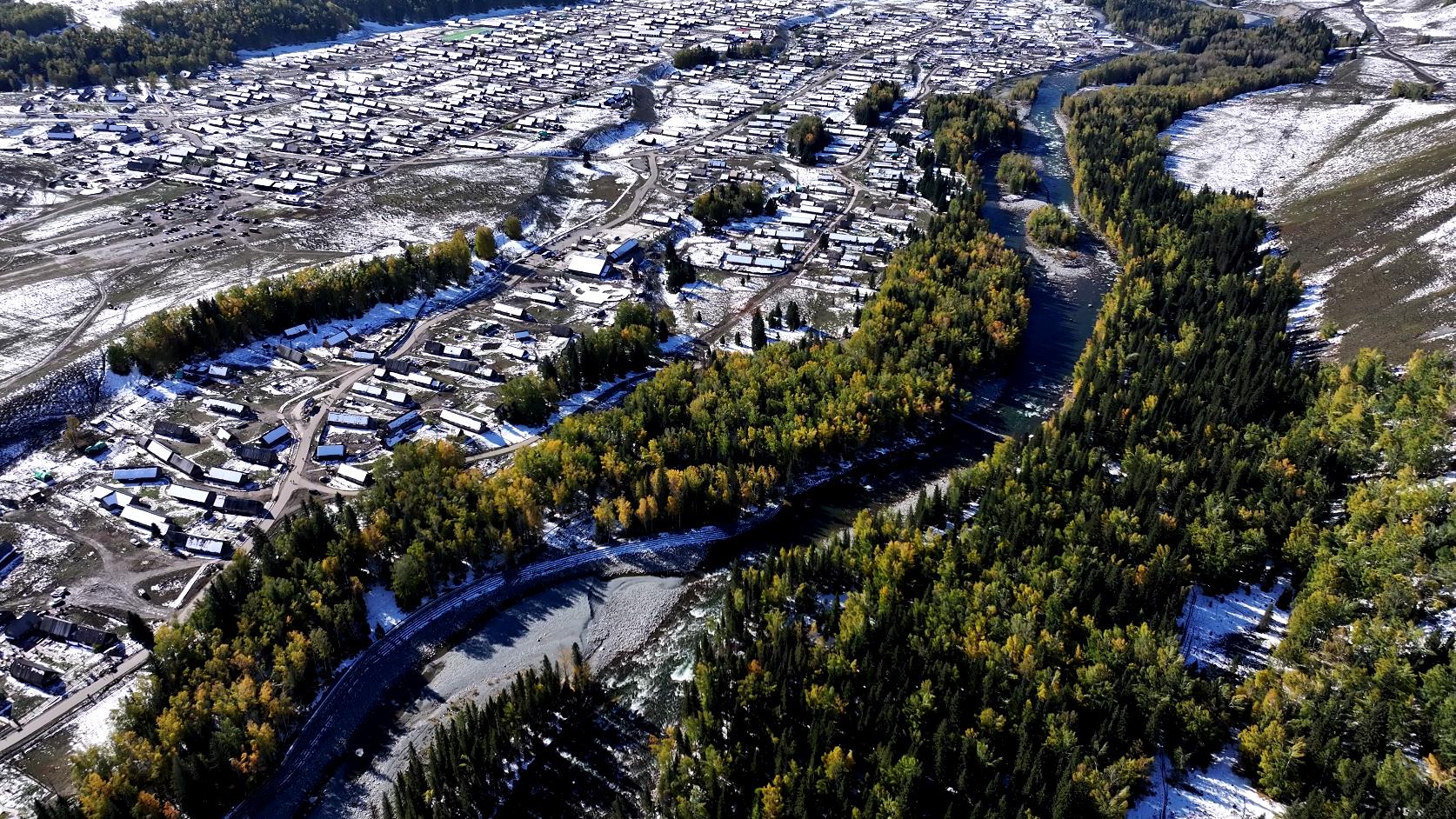 新疆旅游跟團去多少錢