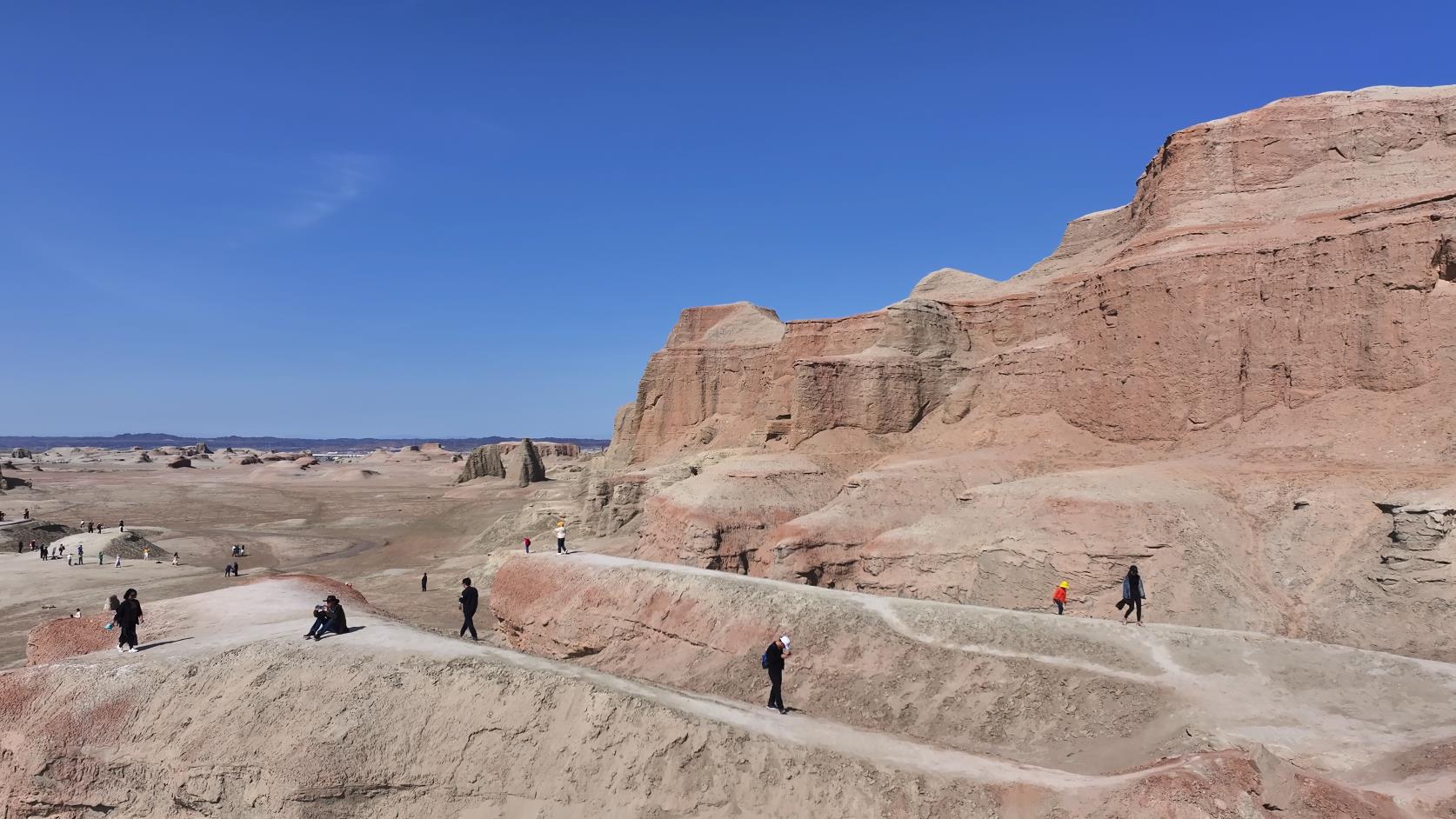 6月份新疆北疆旅游團費用