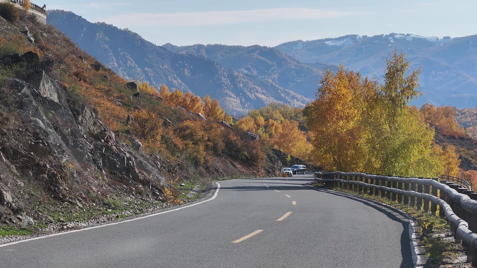 新疆旅游包車自助游價格_新疆旅游包車自助游價格表