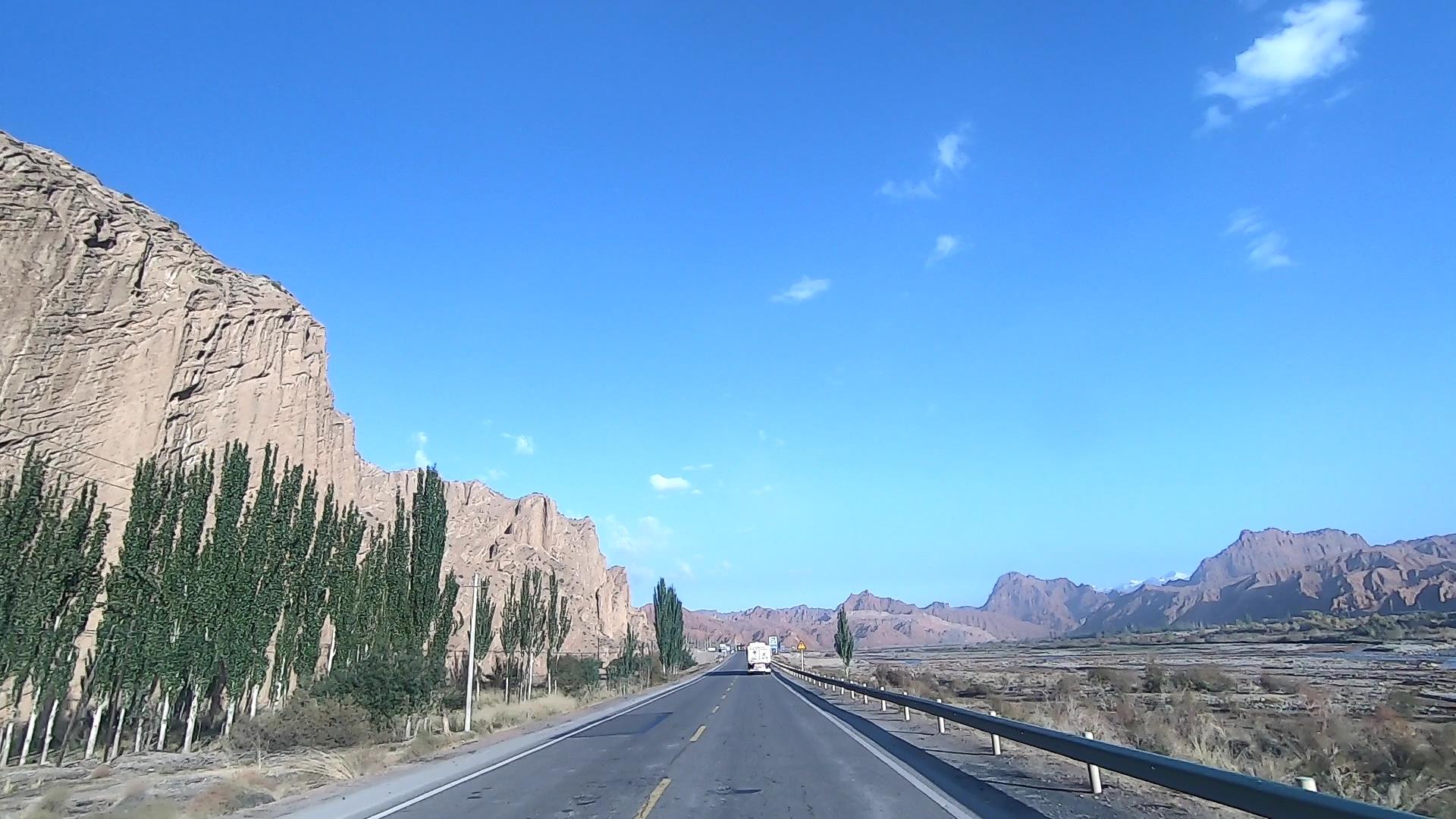 新疆北疆春節跟團旅游價格