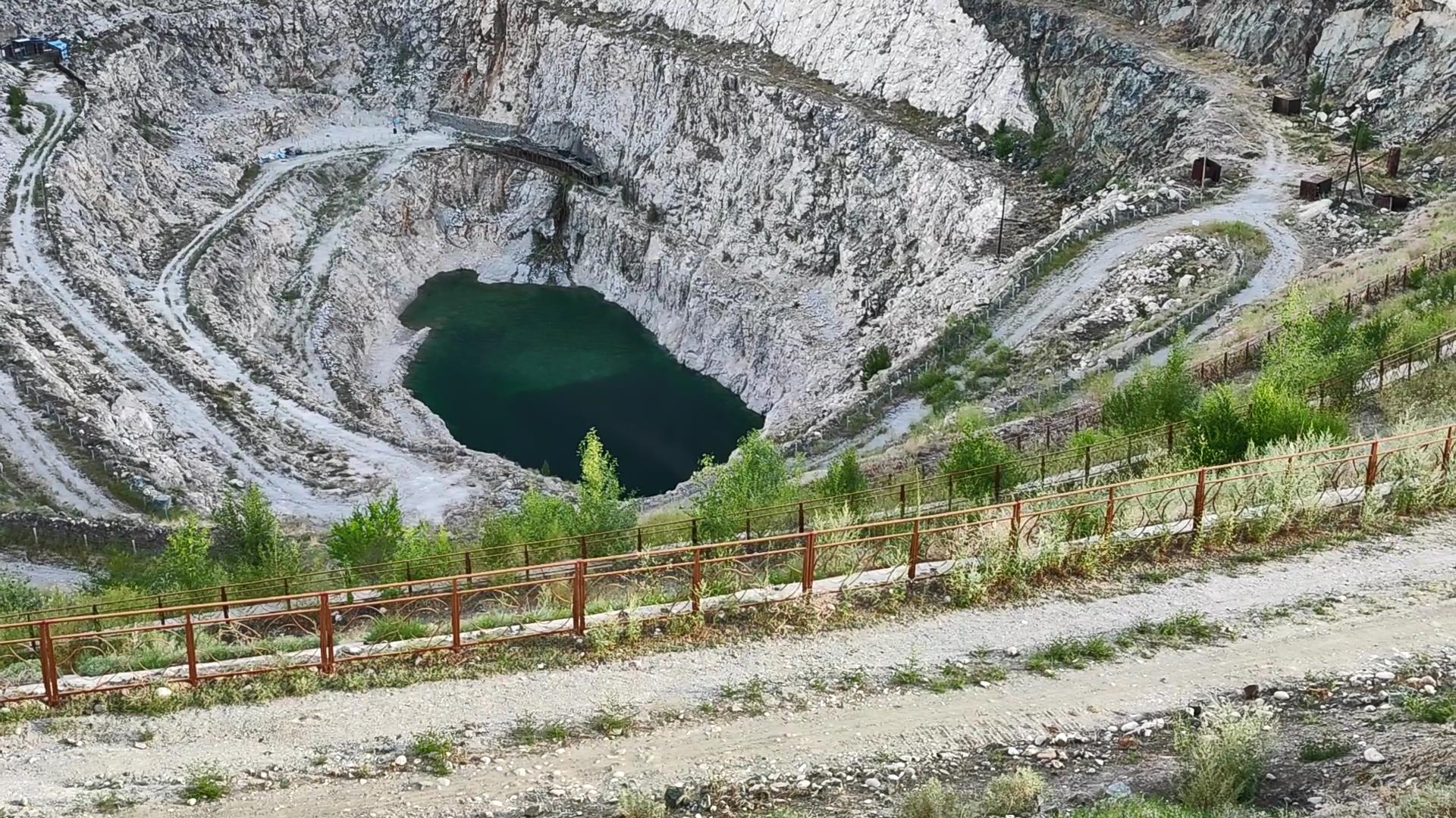 8月新疆南疆組團旅游價格_新疆南彊旅游