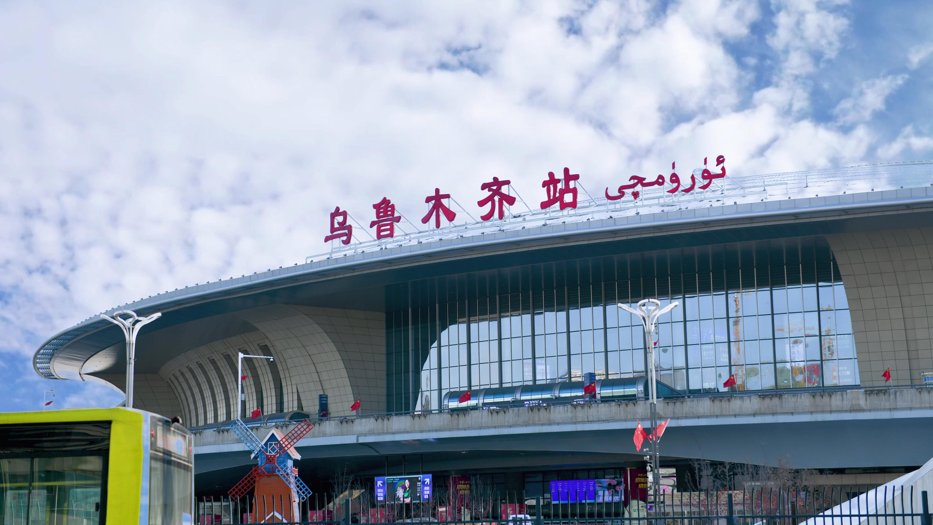 到新疆出游包車_去新疆旅游包車