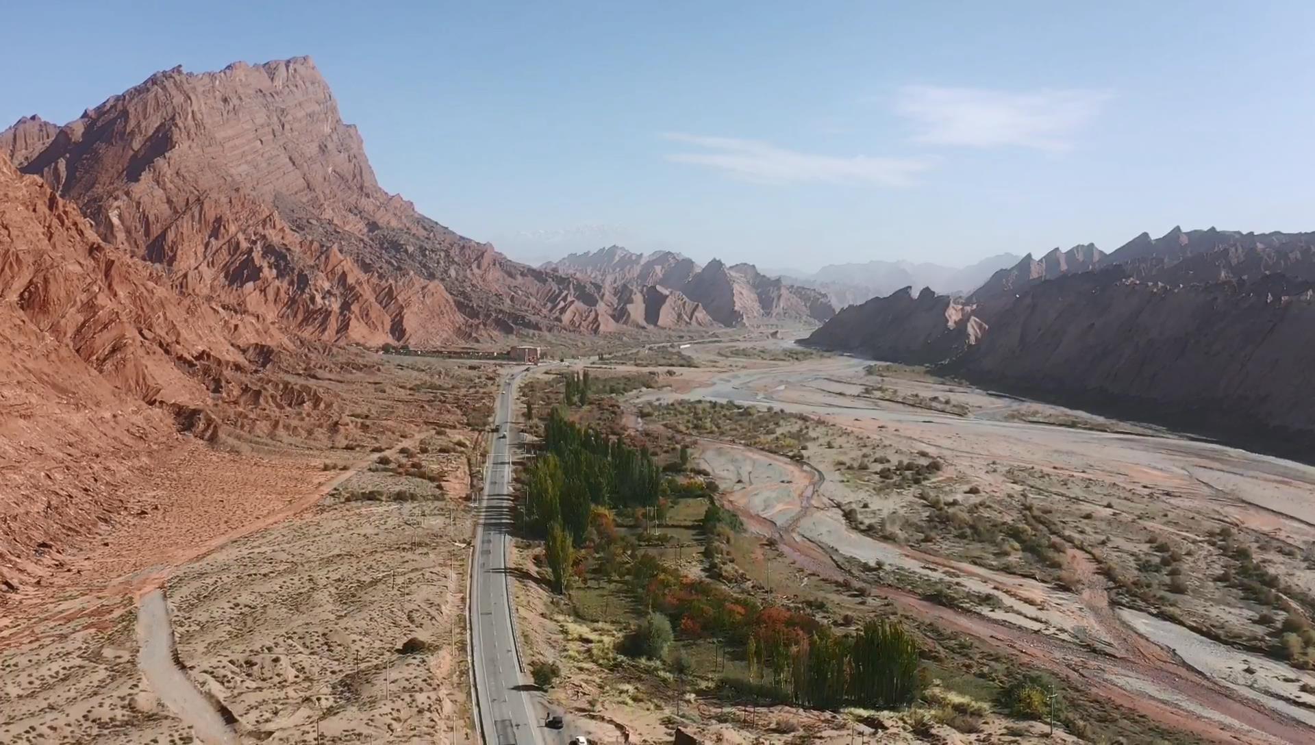 去新疆旅游租車還是包車_去新疆旅游租車還是包車劃算