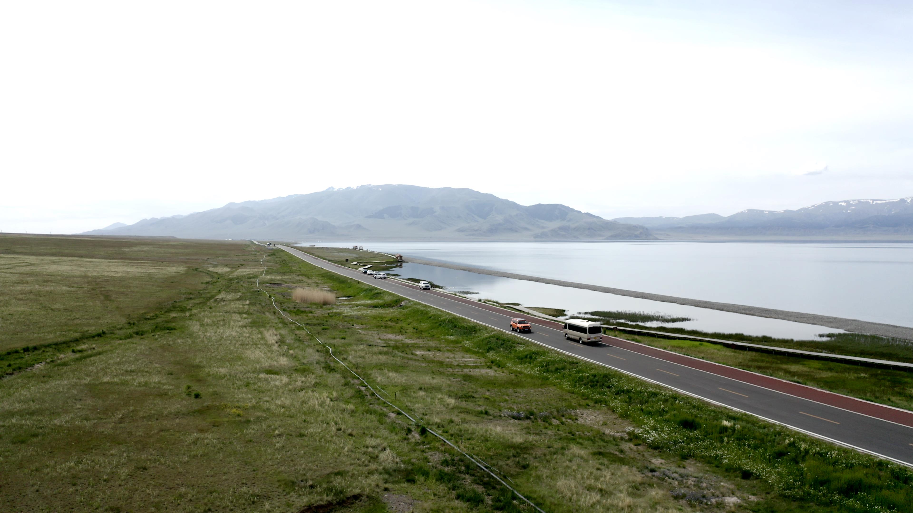 新疆南北疆旅游包車_新疆南北游線路費用